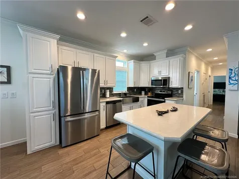 378 NE Wharfs Way Jensen Beach FL 34957