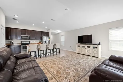 5140 NW Pine Trail Circle Port St Lucie FL 34983