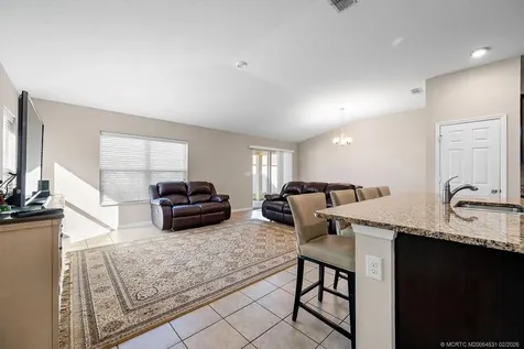 5140 NW Pine Trail Circle Port St Lucie FL 34983