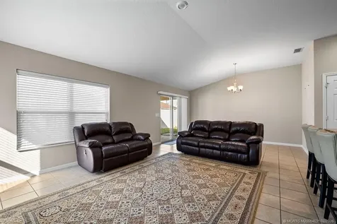 5140 NW Pine Trail Circle Port St Lucie FL 34983