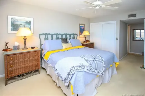 4680 NE Sandpebble Trace Stuart FL 34996