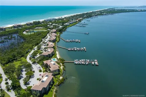 4680 NE Sandpebble Trace Stuart FL 34996