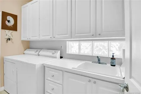 8121 SE Paurotis Lane Hobe Sound FL 33455