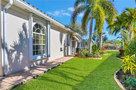 8121 SE Paurotis Lane Hobe Sound FL 33455