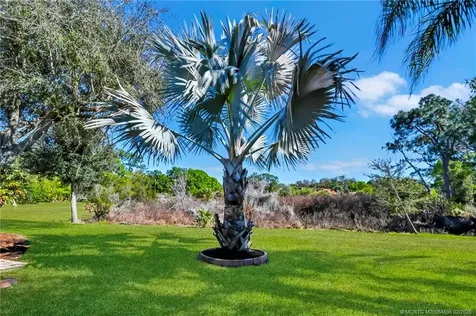 8121 SE Paurotis Lane Hobe Sound FL 33455