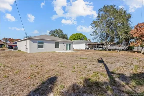 2037 SW Mcallister Lane Port St Lucie FL 34953