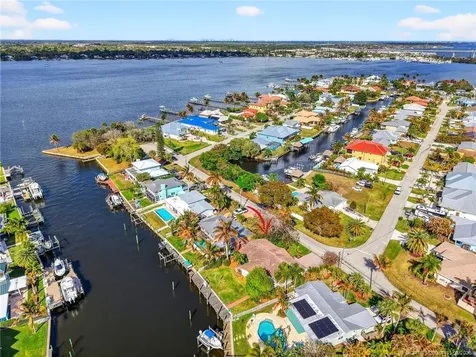 150 SW Beachway Avenue Palm City FL 34990