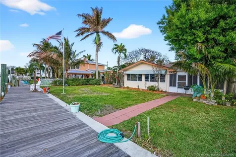150 SW Beachway Avenue Palm City FL 34990