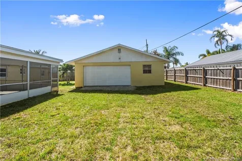 924 SE Dolphin Drive Stuart FL 34996