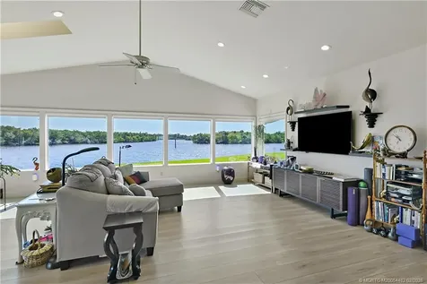 525 SW Perth Place Palm City FL 34990