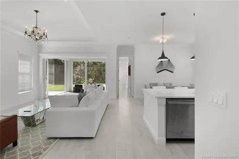 279 SE Via Bisento Port St Lucie FL 34952