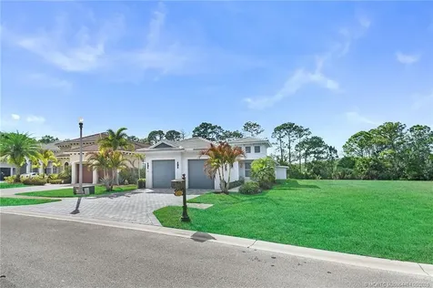 279 SE Via Bisento Port St Lucie FL 34952