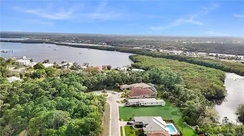 279 SE Via Bisento Port St Lucie FL 34952