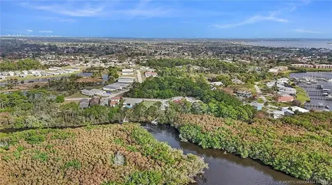 279 SE Via Bisento Port St Lucie FL 34952