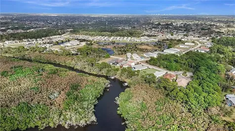 279 SE Via Bisento Port St Lucie FL 34952