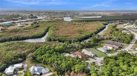 279 SE Via Bisento Port St Lucie FL 34952