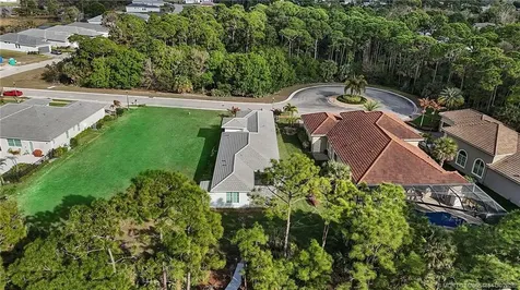 279 SE Via Bisento Port St Lucie FL 34952