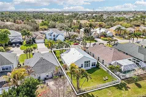 713 NW Waterlily Place Jensen Beach FL 34957