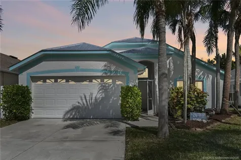 713 NW Waterlily Place Jensen Beach FL 34957