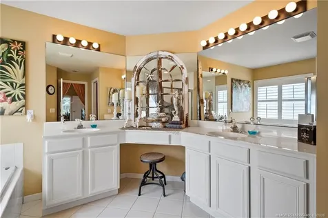 4981 SE Devenwood Way Stuart FL 34997