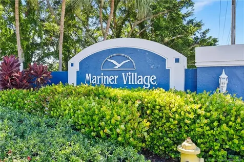 4981 SE Devenwood Way Stuart FL 34997