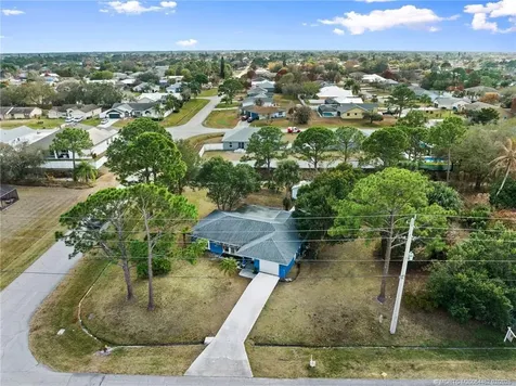 202 SW Voltair Terrace Port St Lucie FL 34984