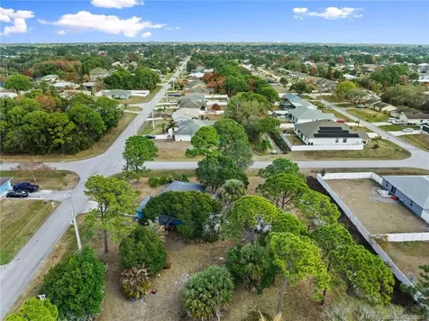 202 SW Voltair Terrace Port St Lucie FL 34984