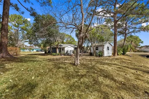 202 SW Voltair Terrace Port St Lucie FL 34984