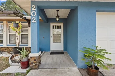202 SW Voltair Terrace Port St Lucie FL 34984