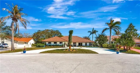 3984 SE Fairway E Stuart FL 34997
