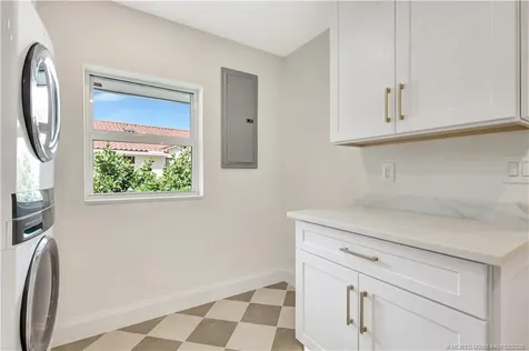 3984 SE Fairway E Stuart FL 34997