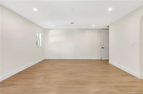 3984 SE Fairway E Stuart FL 34997