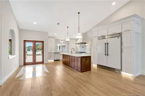 3984 SE Fairway E Stuart FL 34997