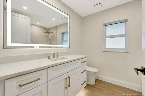 3984 SE Fairway E Stuart FL 34997