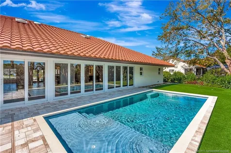 3984 SE Fairway E Stuart FL 34997