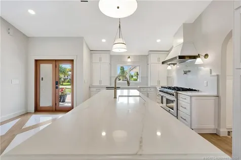 3984 SE Fairway E Stuart FL 34997