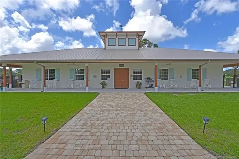 2580 SW Bobalink Court Palm City FL 34990