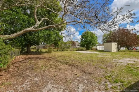 1365 SW Gastador Avenue Port St Lucie FL 34953