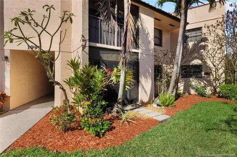 1999 NE Collins Circle Jensen Beach FL 34957