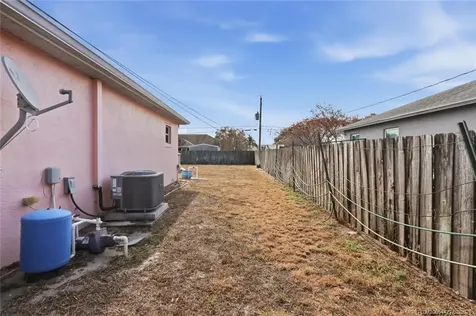 726 SW Bond Road Port St Lucie FL 34953