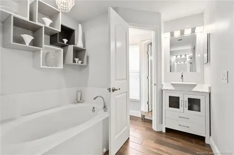 537 SW Laconic Avenue SW Port St Lucie FL 34953