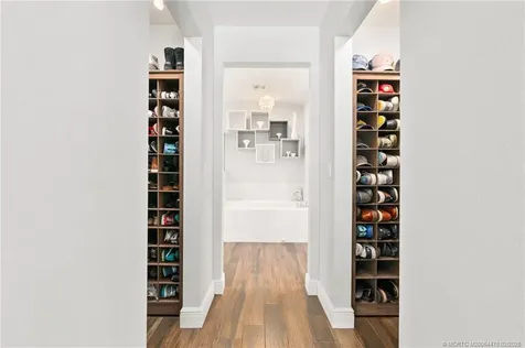 537 SW Laconic Avenue SW Port St Lucie FL 34953