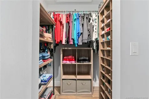 537 SW Laconic Avenue SW Port St Lucie FL 34953