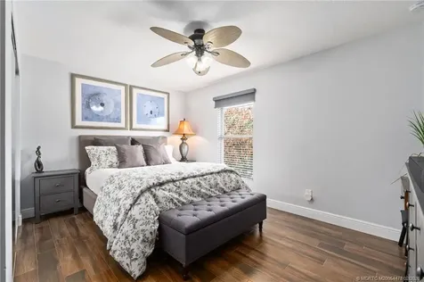 537 SW Laconic Avenue SW Port St Lucie FL 34953