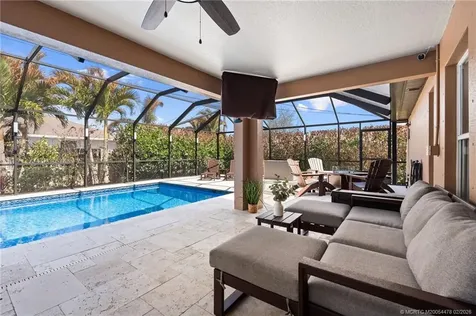 537 SW Laconic Avenue SW Port St Lucie FL 34953