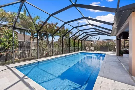 537 SW Laconic Avenue SW Port St Lucie FL 34953