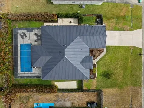 537 SW Laconic Avenue SW Port St Lucie FL 34953