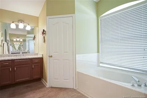 2097 SE Dranson Circle Port St Lucie FL 34952