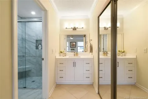 7852 SE Sugar Sand Circle Hobe Sound FL 33455