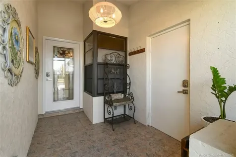 7852 SE Sugar Sand Circle Hobe Sound FL 33455